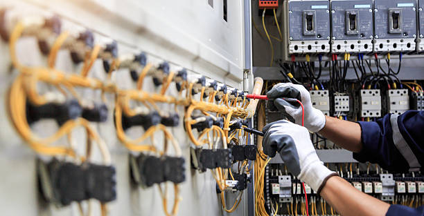 Professional Electrician technician working in La Palma, CA